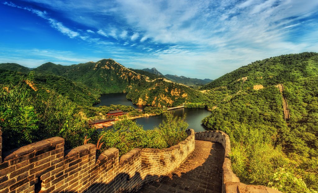 Asia China Más allá de las nubes la China de montañas y templos